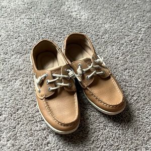 Speery boat shoes